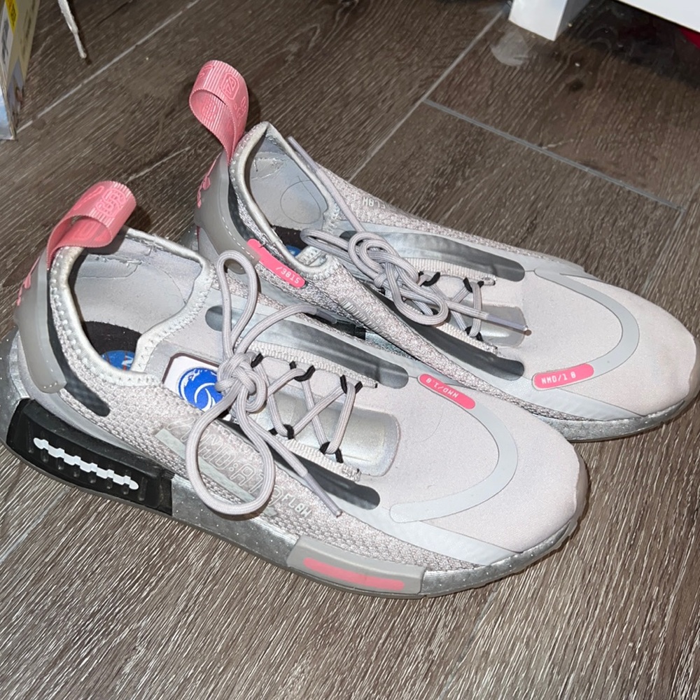 Nmd adidas NASA edition